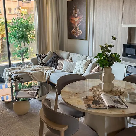 Qoople Royal - Cozy 1-bedroom Lägenhet