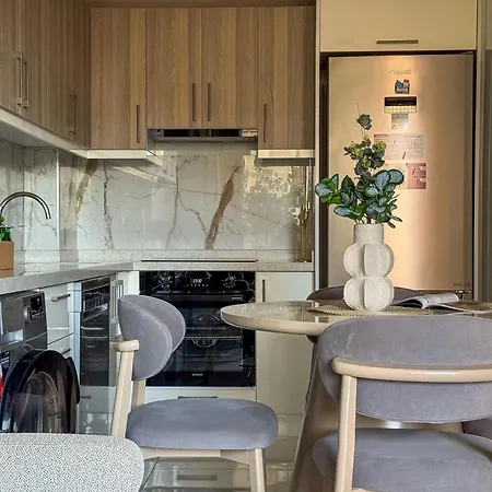 Lägenhet Qoople Royal - Cozy 1-bedroom